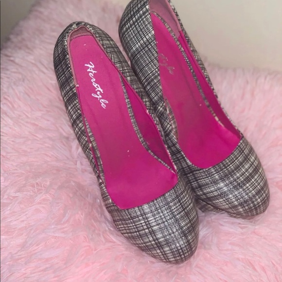 Herstyle Platform Plaid heels - Picture 2 of 2